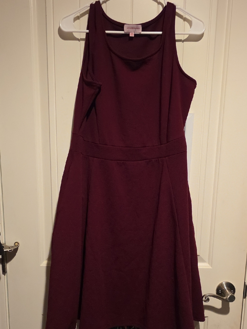 Monteau Sleeveless Midi Dress in Burgundy